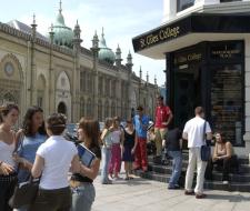 St. Giles International Brighton - Св. Джилс Брайтон языковая школа