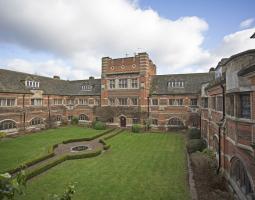Bell St. Albans Summer School Языковой Лагерь Bell St. Albans