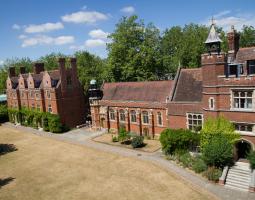 Studio Cambridge Sir Christopher Студио Кембридж Sir Christopher