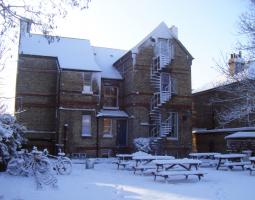 Studio Cambridge Sir George Студио Кембридж Sir George