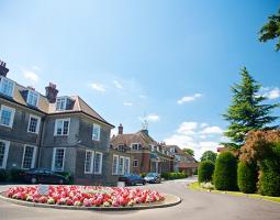 Kings London Farringtons Летний лагерь Кингс Лондон Фэррингтонс