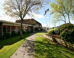 Pacific International Hotel Management School PIHMS