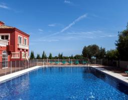 Sotogrande International School SIS летний лагерь в школе Сотогранде