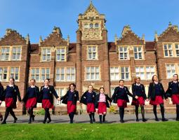 Школа для девочек Haberdashers' Monmouth School for girls