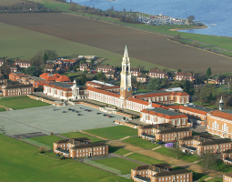 Royal Hospital School Школа Роял Хоспитал Скул