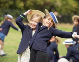 Queens Gate School Школа для девочек Queens Gate School