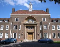 Royal Masonic School for Girls (Королевская Масонская школа для девочек)