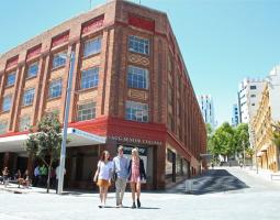 Senior College ACG (Колледж Senior College ACG)