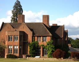 Handcross Park School (Школа Handcross Park School)