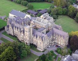 The Royal High School for girls, Bath (Частная школа The Royal High School)