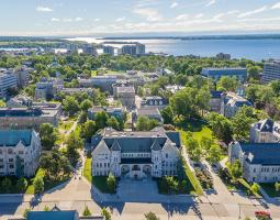 Queen's University (QU) Университет Куинс