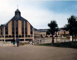 L’Université catholique de Louvain (UCL) Лувенский католический университет