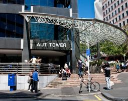 Auckland University of Technology Оклендский Технологический Университет