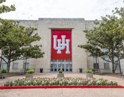 University of Houston (UH) Университет Хьюстона