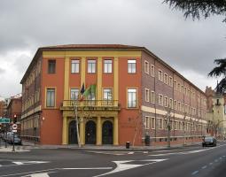 Universidad de León (UNILEON) Университет Леон