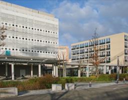 Paris West University Nanterre La Défense Университет Париж Нантер