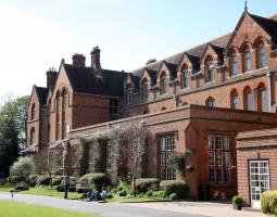 Oxford International College (Колледж Oxford International)