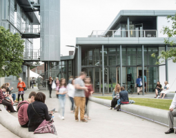 Arts University Bournemouth (Университет искусств Arts University  Bournemouth)