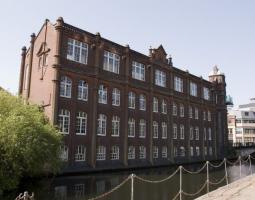 Norwich University of The Arts — Университет Искусств Норвича