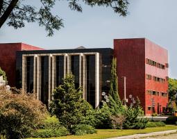 Pontificia Universidade Católica do Paraná PUCPR (PUCPR)  Папский Универсидад Католика до Парана