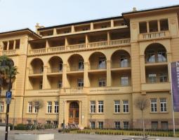 Libera università di Bolzano Свободный университет Божен-Больцано