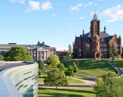 Syracuse University (Сиракузский университет)