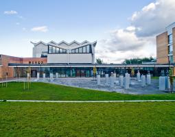 Tallinn University (TLÜ), Таллиннский университет