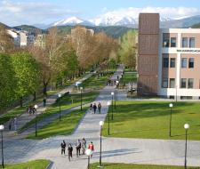 American University in Bulgaria (Американский университет в Болгарии) 