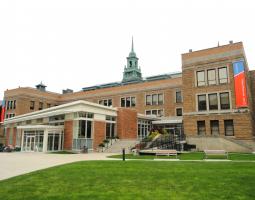 Boston Summer Simmons College (Летний детский лагерь)