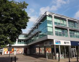 Oxford International Toronto (Языковая Школа в Торонто)