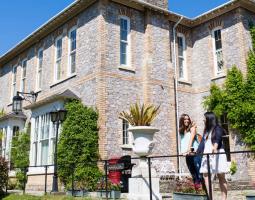 Alpadia Torquay Летний Языковой Лагерь Alpadia Torquay