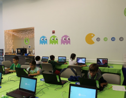 University of Vermont Computer Science Summer Camp Летний лагерь с IT и программированием