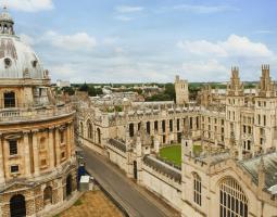 American University of Paris, Американский университет в Париже