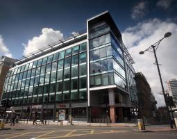 Kaplan Manchester, Языковая школа Каплан Манчестер