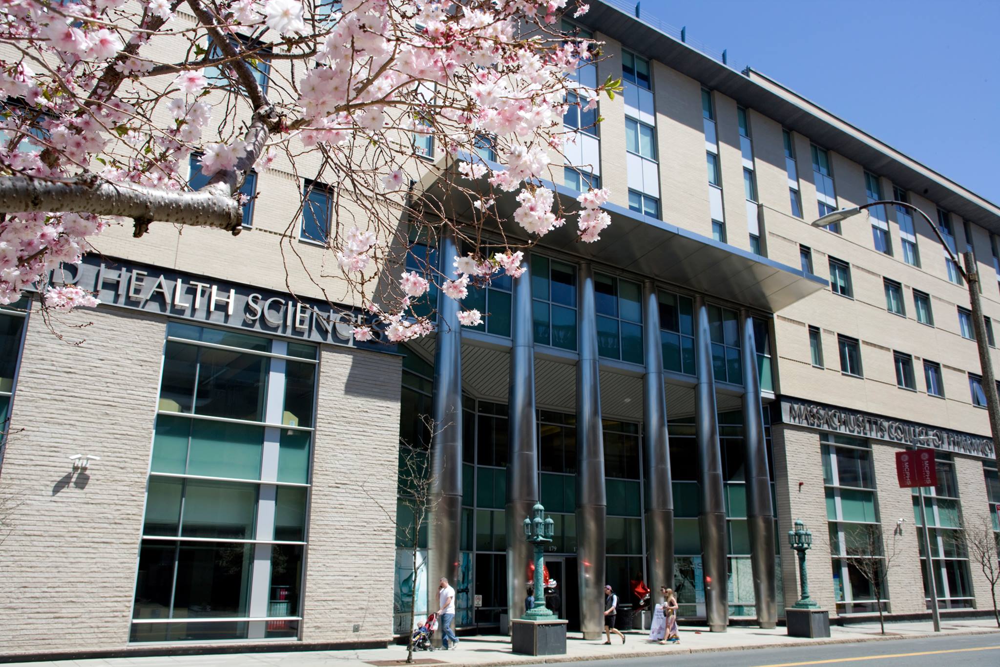 Университет MCPHS
