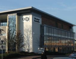 University of Hertfordshire летний лагерь