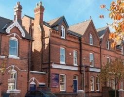 MPW College Birmingham Summer School, Летняя школа колледжа MPW в Бирмингеме