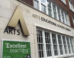 Arts Educational School London — ArtsEd, Школа исполнительских искусств Arts Educational School London