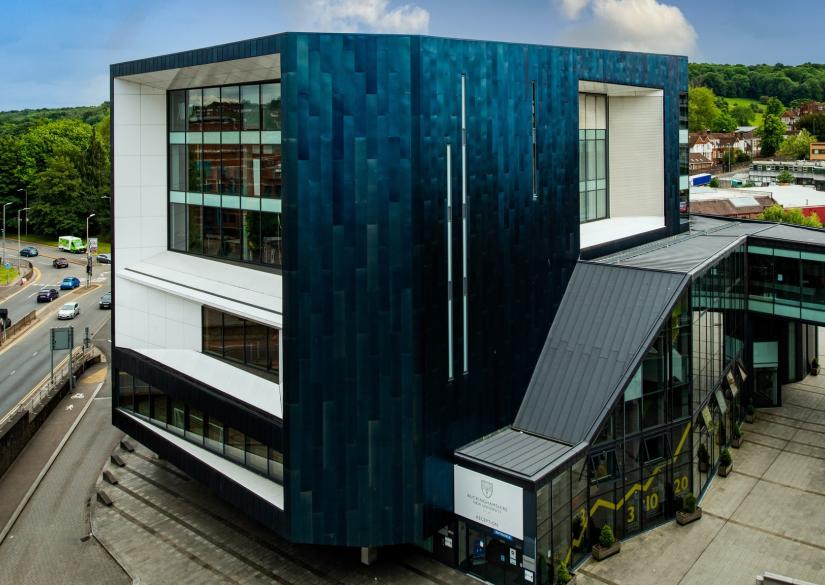 Buckinghamshire New University (BNU), Новый университет Бакингемпшира 0