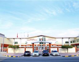 Own English High School, Sharjah — Частная школа Own English High School в Шардже