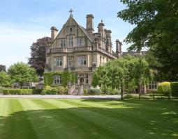Warminster Summer School, Летняя школа Warminster School