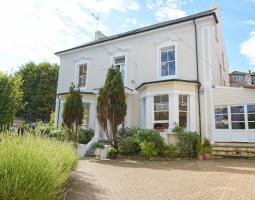 Летняя языковая школа Eastbourne Summer School
