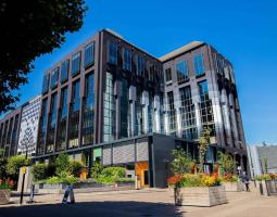 Языковая школа Canary Wharf London 30+