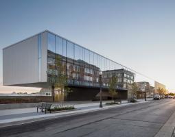Wilfrid Laurier International College, Международный колледж Уилфрида Лорье