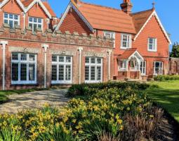 Royal Russell Summer School, Летняя школа при Royal Russell School