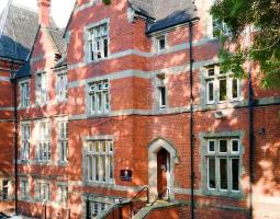 Newcastle-under-Lyme School, Частная школа Ньюкасл-андер-Лайм