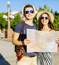20 популярных стран для туризма — и 20 самых популярных сувениров