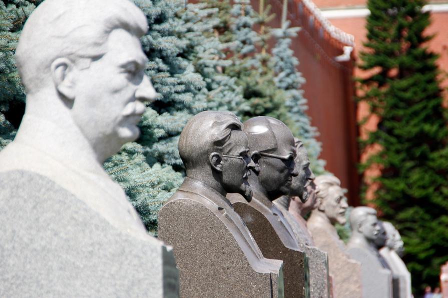 7 сталинских высоток за пределами России