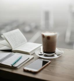 Почему мы работаем много, а зарабатываем мало