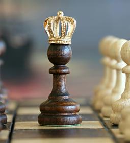 Законы Великобритании, которым может не подчиняться королева